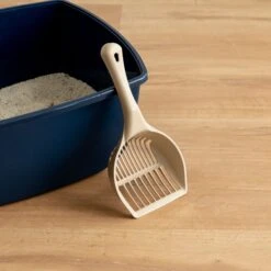 IRIS USA Jumbo Cat Litter Scoop With Comfort Handle Sturdy Smooth Plastic Finish -Cat Supply Store 182190 PT3. AC SS1800 V1614357413